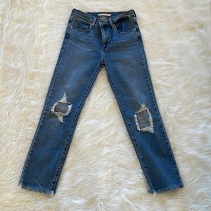 Levi high rise straight size 27